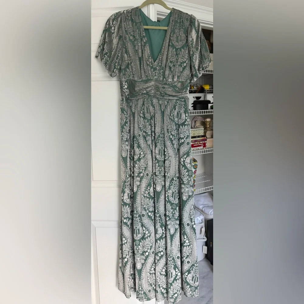 Baltic Born Leslie Velvet Sage Green Maxi Dress - Picture 2 of 3
